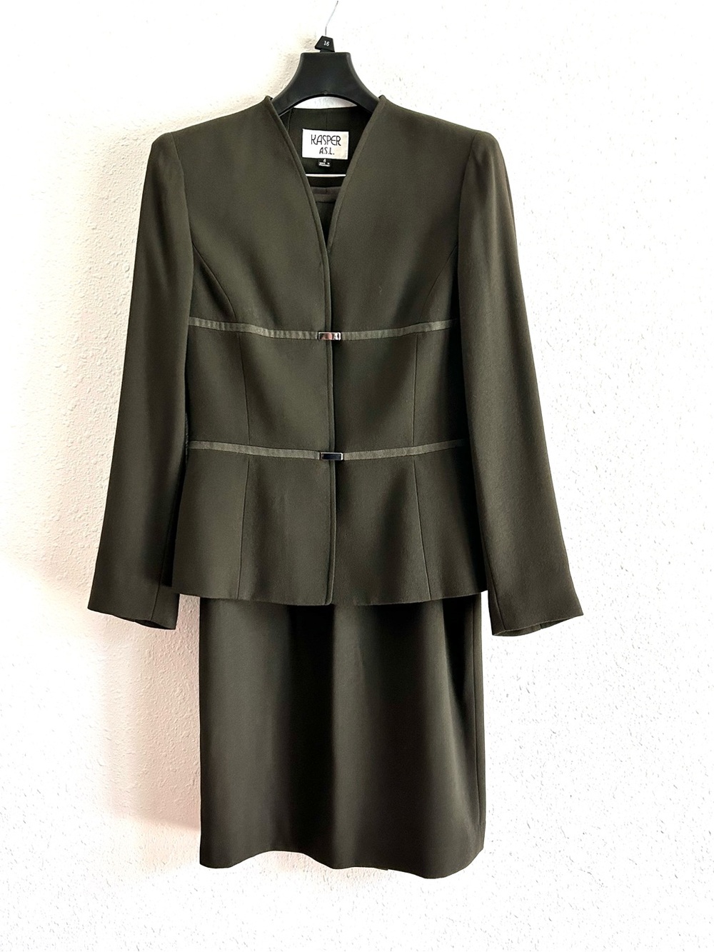 Kasper ASL 2 Pc Skirt Suit Size 4 Loden Gray Green Blazer & Skirt Midi Office